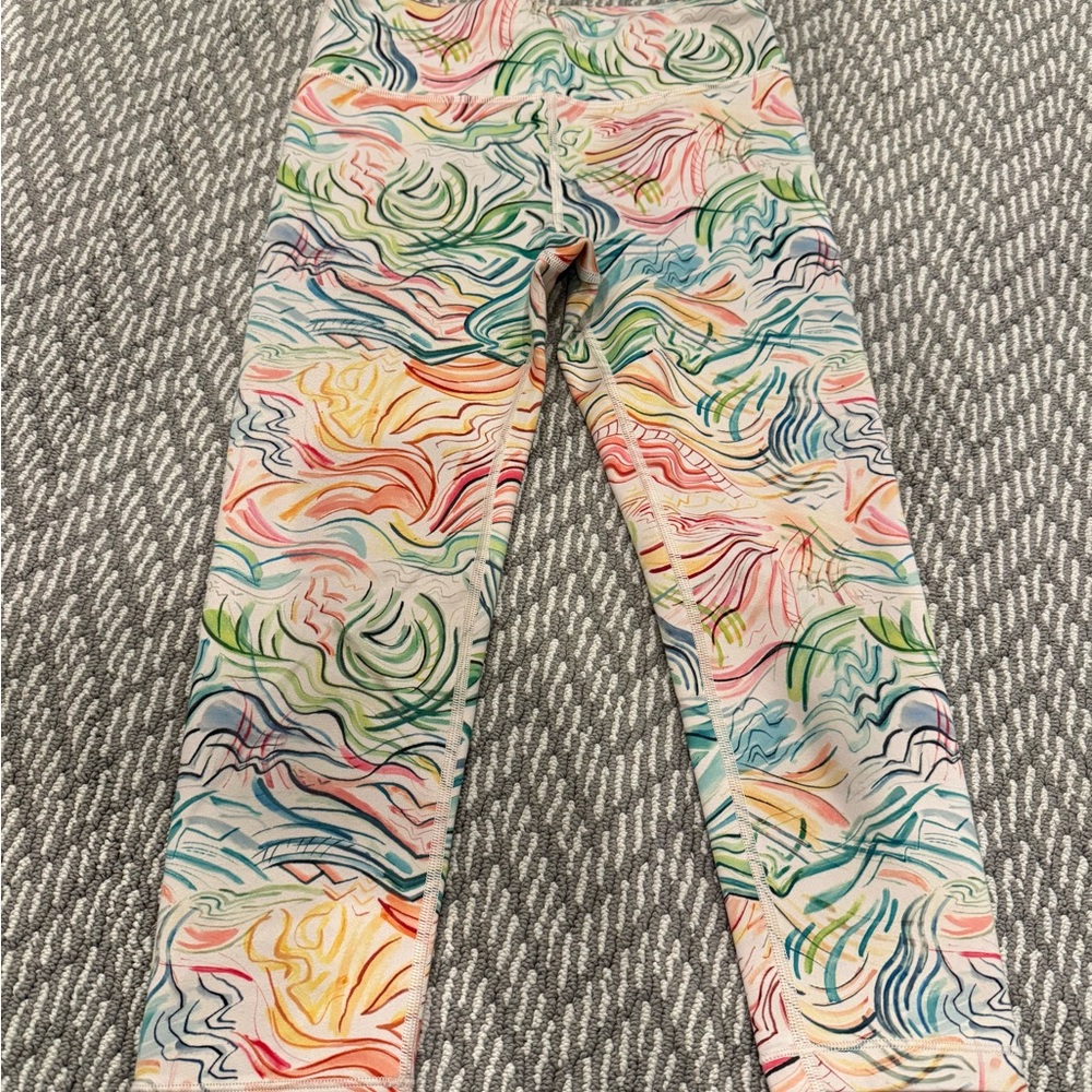 Athleta Kids Multicolor Swirl Capri Leggings